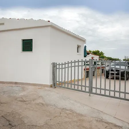 Maestral Estate Apartman *