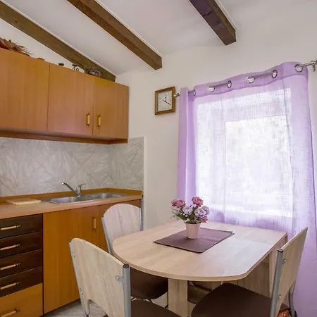 Maestral Estate Apartman