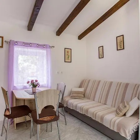 Maestral Estate Apartman