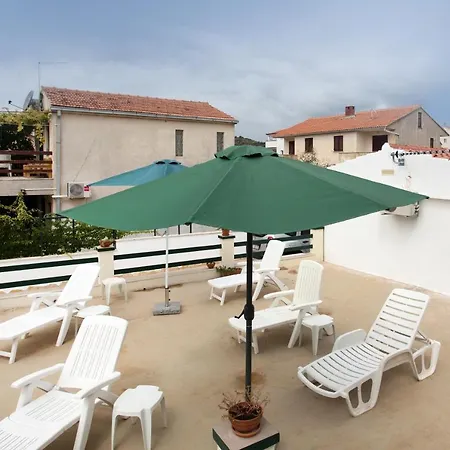 Maestral Estate